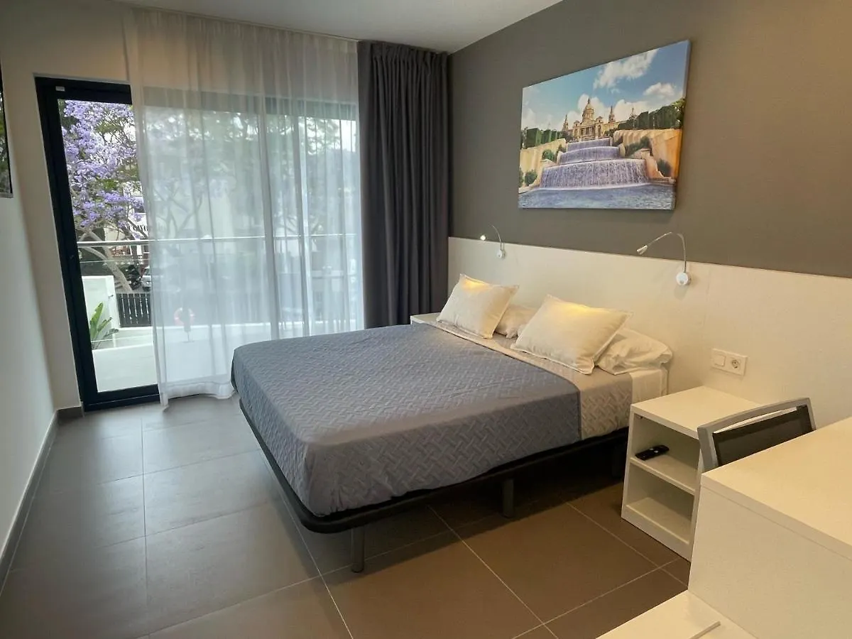 Hotel C31 Кастельдефельс Испания