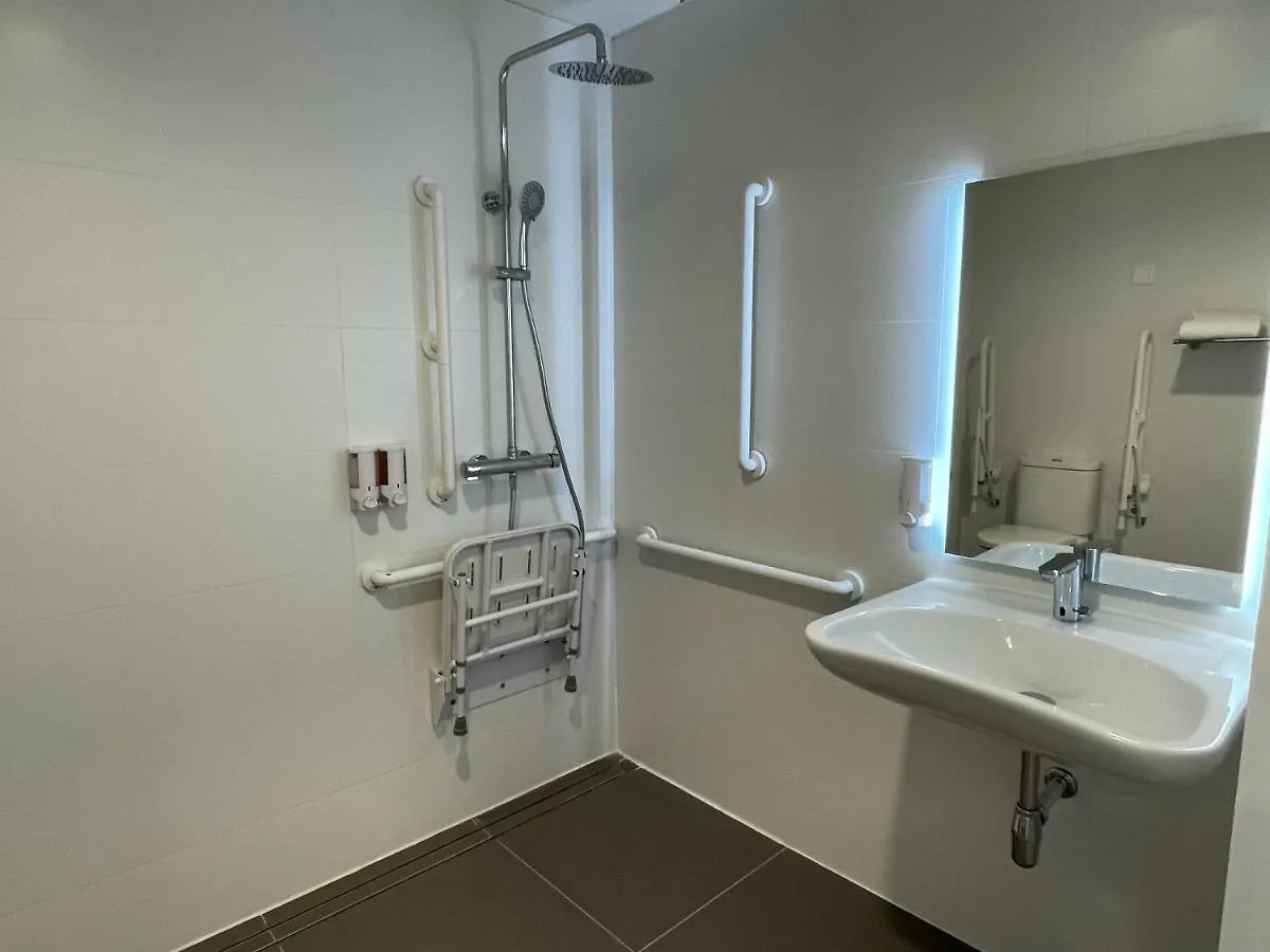 **  Hotel C31 Кастельдефельс Испания
