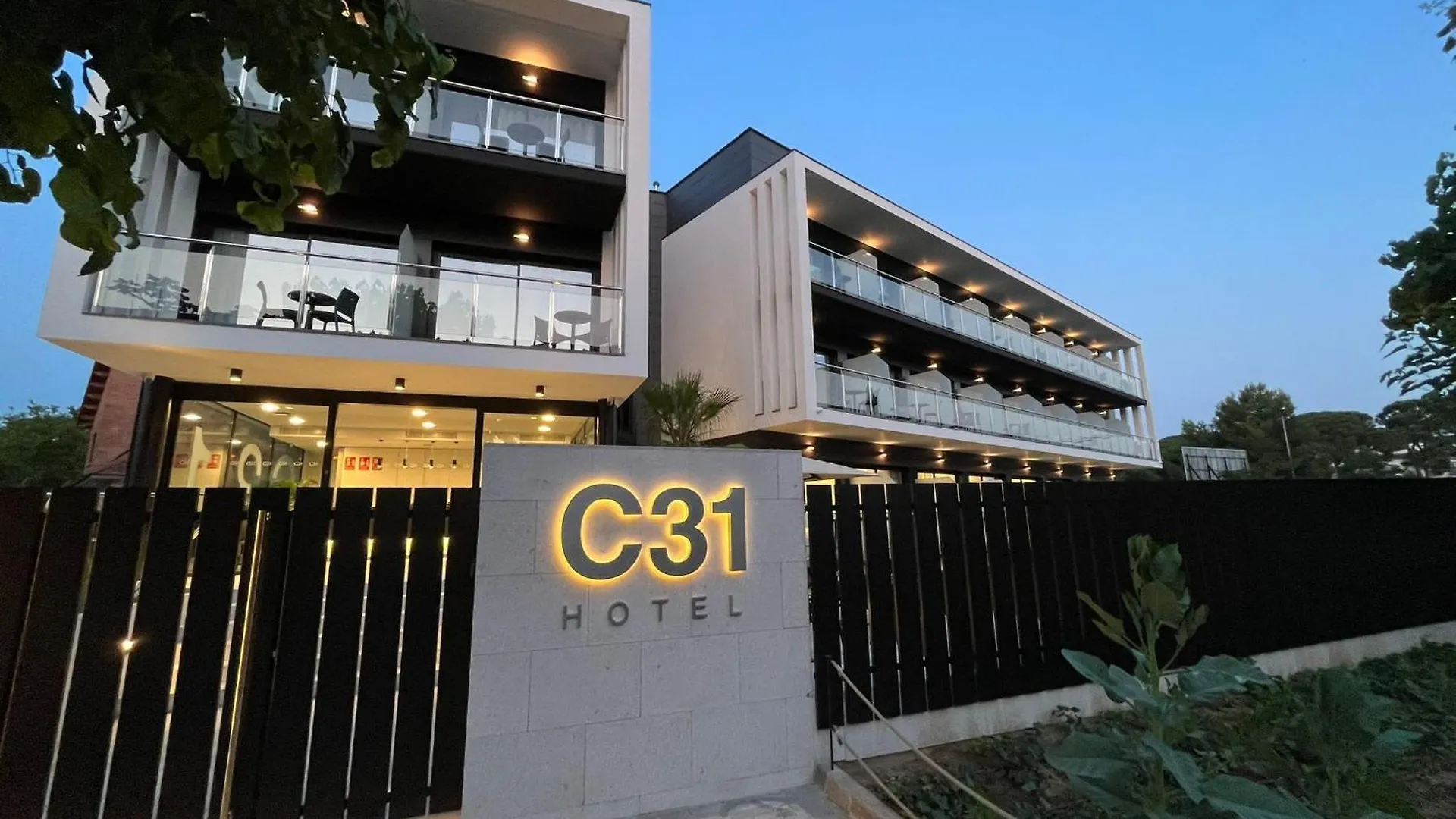 Hotel C31 Кастельдефельс 2*,  Испания