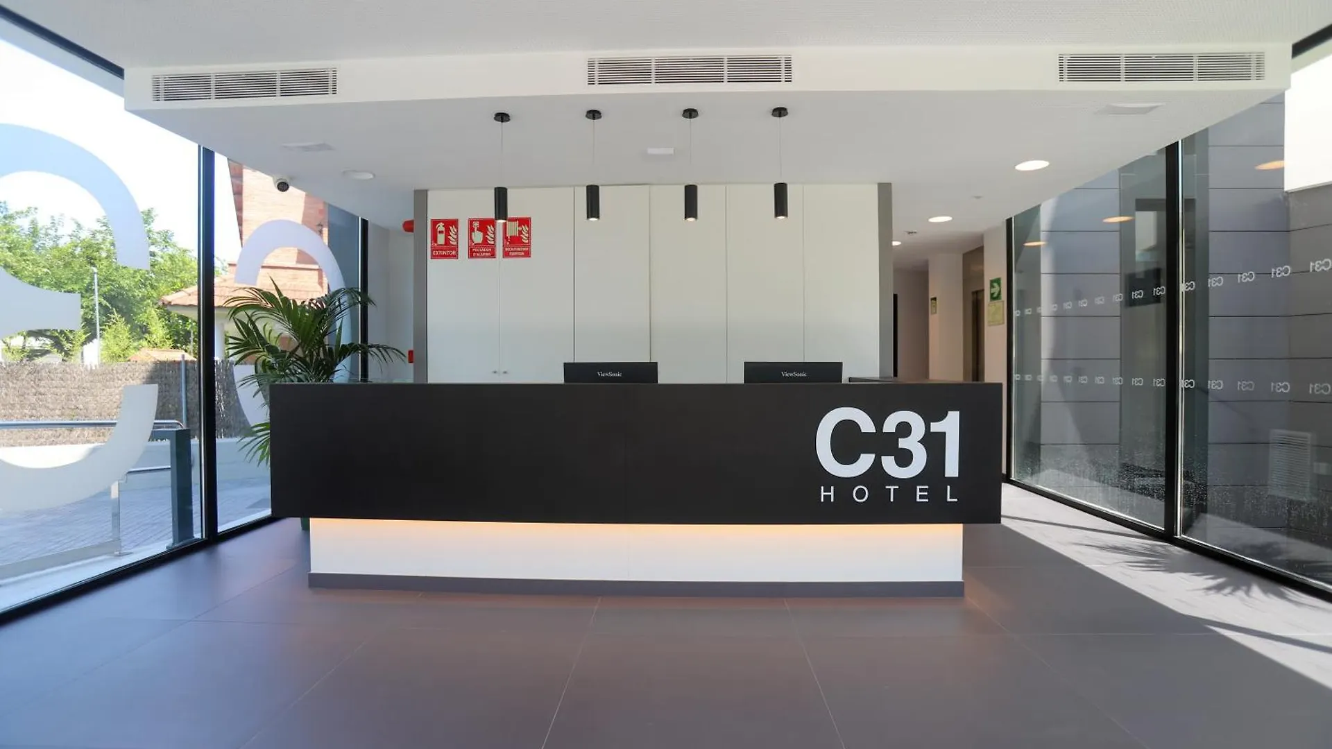 Hotel C31 Кастельдефельс